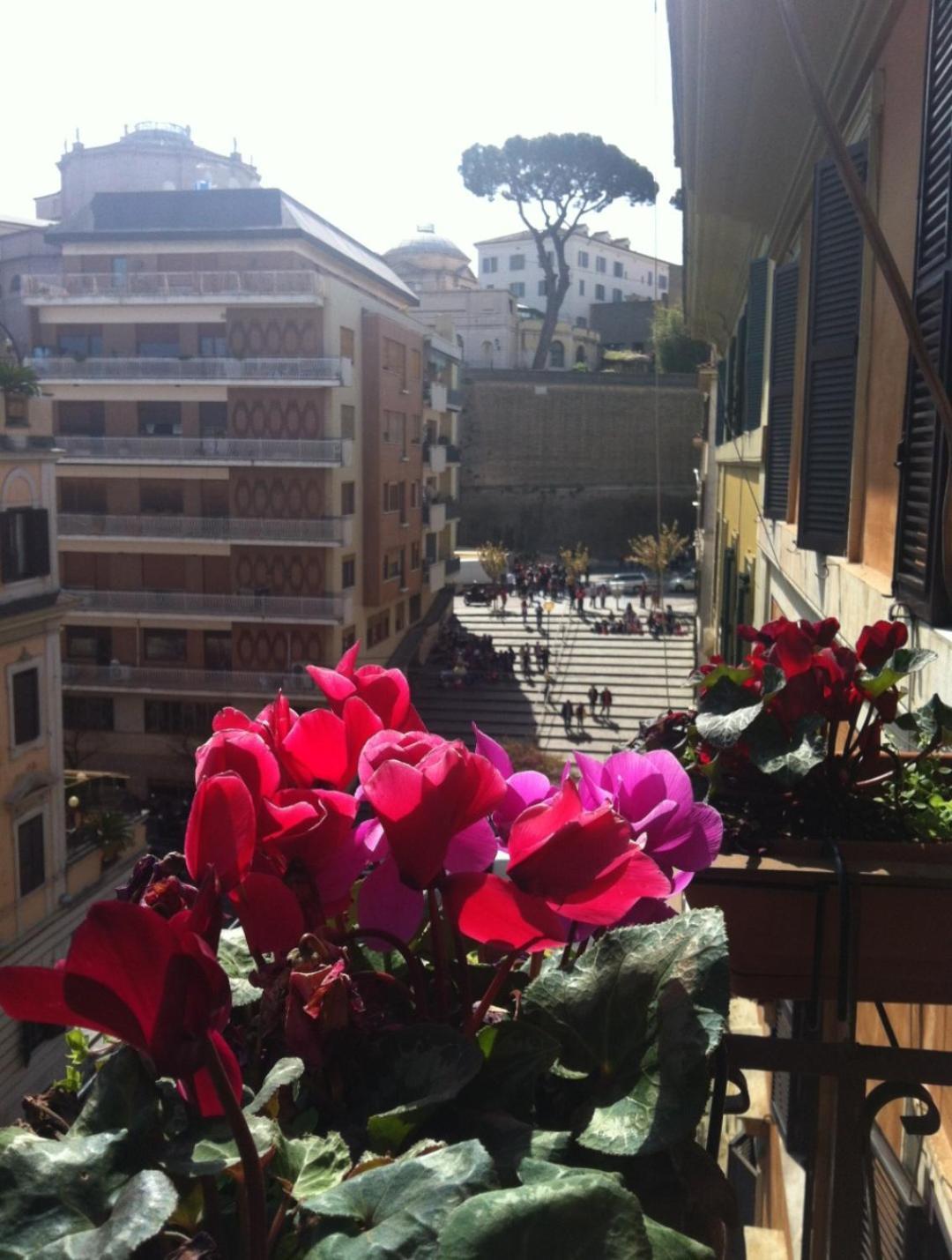 Vatican Stairs Apartment Roma Exterior foto